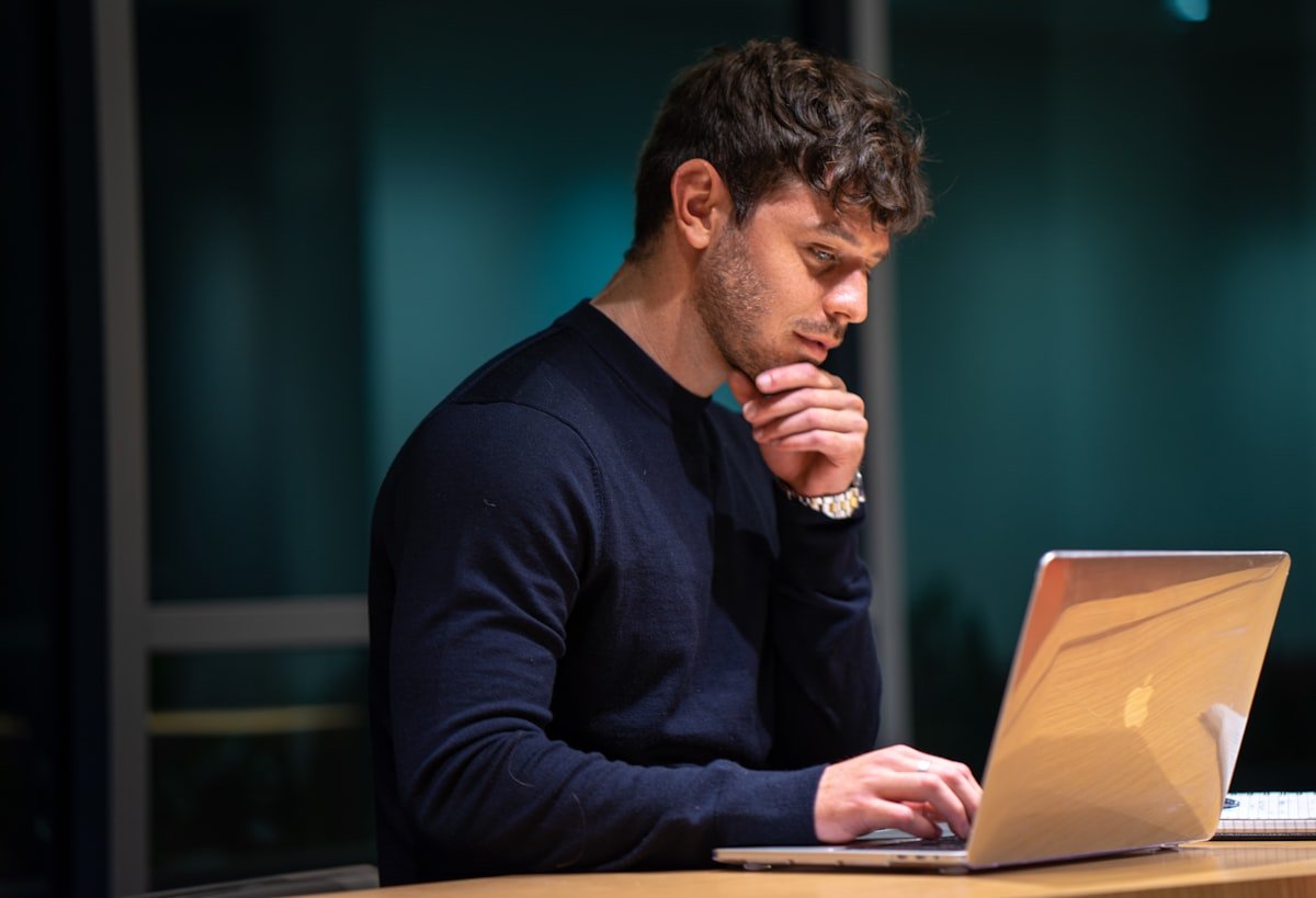 Why most display ads get ignored, and what fixes it